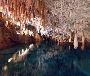 Bermuda caves tour