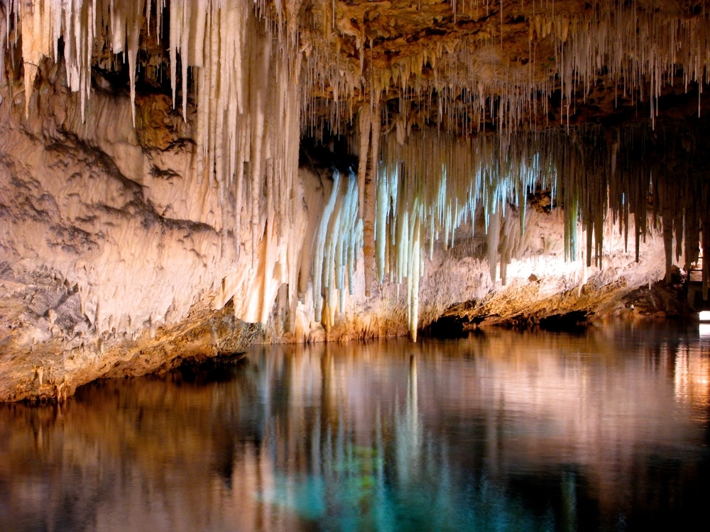 cave tour in bermuda